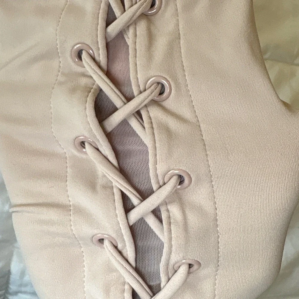 Carbon38 Women Tan Lace Up High Rise Leggings Size M Polyamide Blend Activewear - Picture 9 of 9